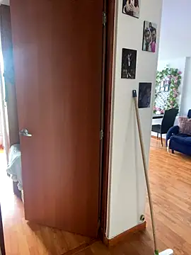 Cafeziitha02 online show from 11/04/25, 06:01