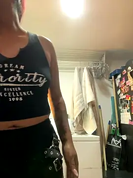 Cafeziitha02 online show from 11/18/25, 10:45