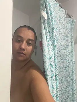 Cafeziitha02 online show from 12/04/25, 04:50