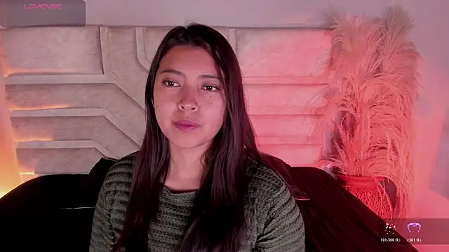 Snapshot of Rebeca_Williams_ chatting on 11/03/25, 11:03 Rebeca Williams online show from 11/03/25, 11:03