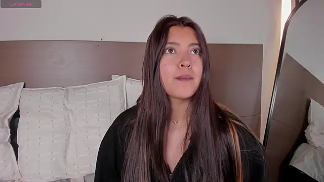 Rebeca Williams  online show from 06/03/26, 10:38