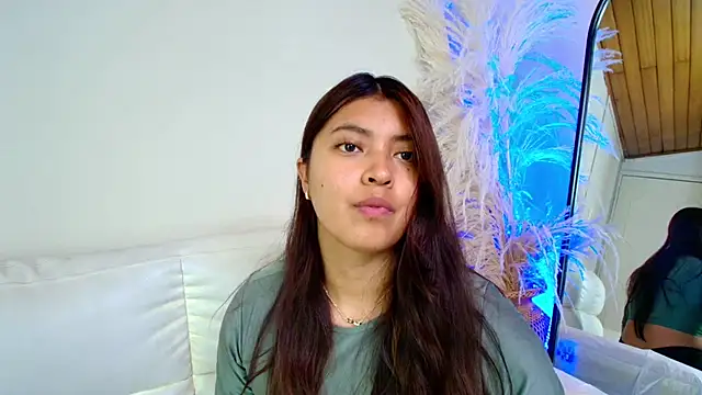 Snapshot of Rebeca_Williams_ chatting on 02/18/25, 08:47 Rebeca Williams online show from 02/18/25, 08:47