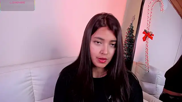 Snapshot of Rebeca_Williams_ chatting on 12/03/25, 12:15 Rebeca Williams online show from 12/03/25, 12:15