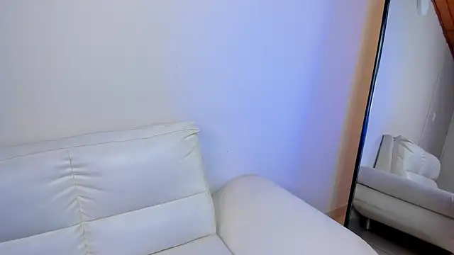 Rebeca Williams  online show from 04/02/26, 12:34