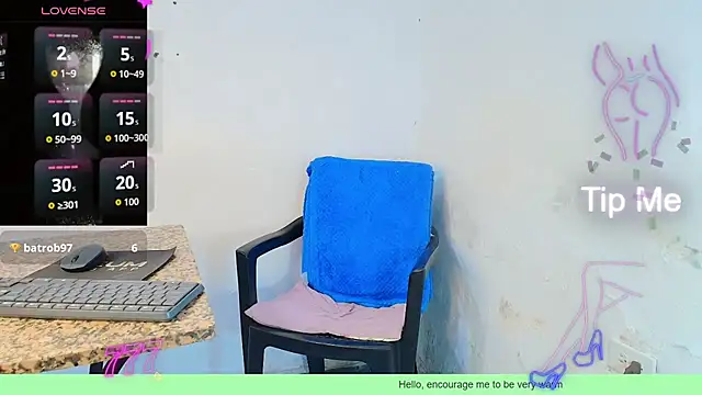 Snapshot of Oh_Tique chatting on 06/14/26, 03:13 Oh Tique online show from 06/14/26, 03:13