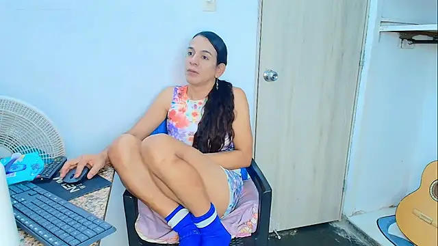 Oh Tique online show from 01/13/26, 01:31