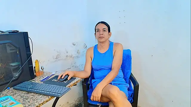 Snapshot of Oh_Tique chatting on 04/16/26, 12:00 Oh Tique online show from 04/16/26, 12:00