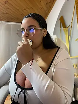 Isabella boobd online show from 07/03/26, 01:01