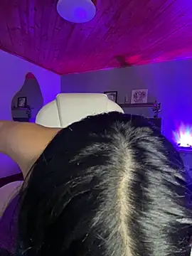 Snapshot of Isabella_boobd chatting on 01/30/25, 01:33 Isabella boobd online show from 01/30/25, 01:33