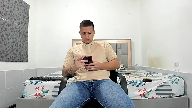 simookeler online show from 04/08/26, 09:44