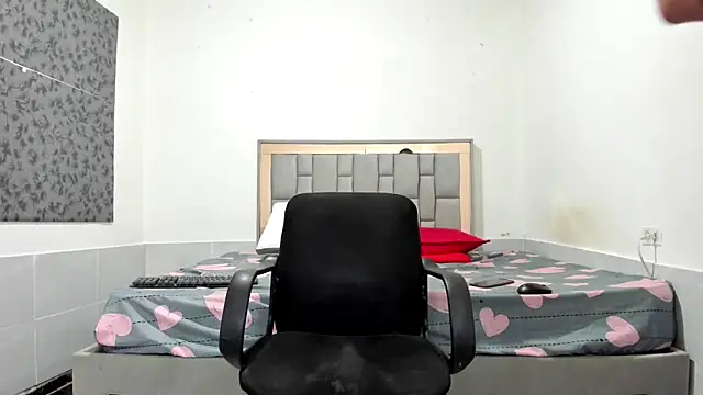 simookeler online show from 12/05/25, 11:09