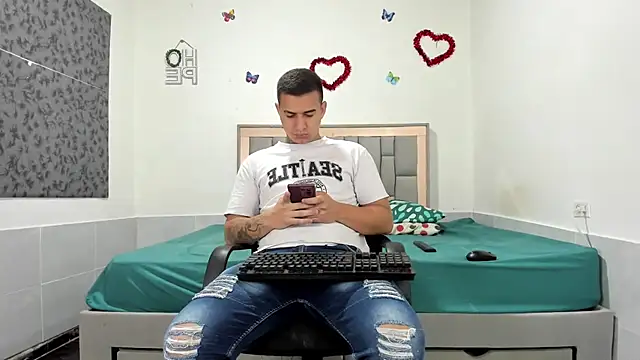 simookeler online show from 10/18/25, 05:26