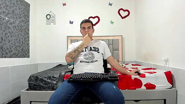 simookeler online show from 10/28/25, 04:35