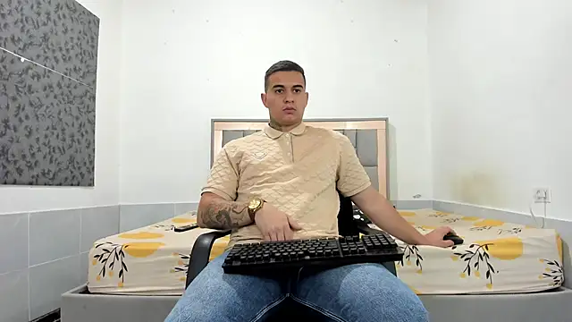 simookeler online show from 03/11/26, 01:10