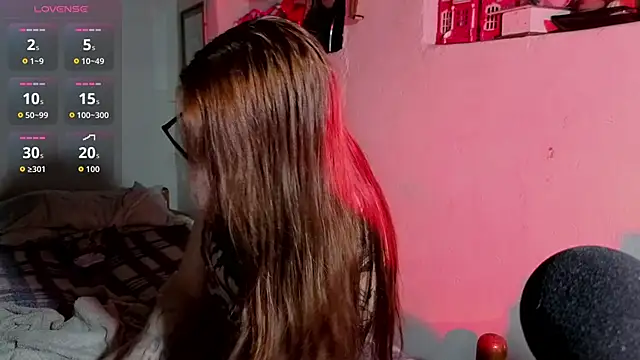 kittenlizz online show from 04/16/26, 09:39