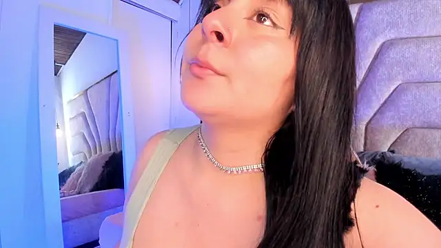 EmaJames25 online show from 09/12/25, 07:24