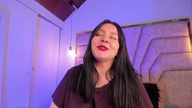 EmaJames25 online show from 11/28/25, 06:41