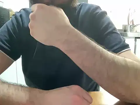 Snapshot of hommesexy17 chatting on 02/27/26, 09:25 hommesexy17 online show from 02/27/26, 09:25