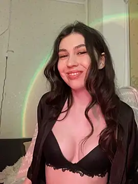 Snapshot of LushLuna chatting on 12/21/24, 02:47 LushLuna online show from 12/21/24, 02:47
