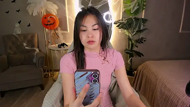 Jennifer murr online show from 10/20/25, 01:33