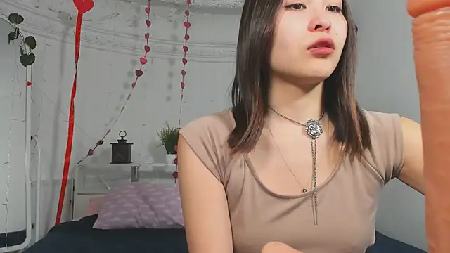 Jennifer murr online show from 02/28/25, 01:25