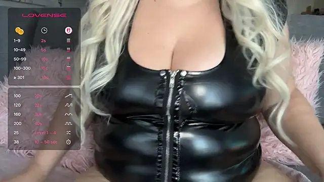 Missannalova online show from 12/04/25, 08:52