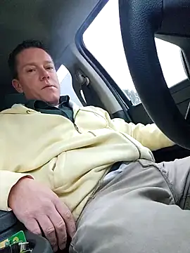 Snapshot of Bigtater1999 chatting on 12/02/25, 12:40 Bigtater1999 online show from 12/02/25, 12:40