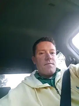 Snapshot of Bigtater1999 chatting on 12/03/25, 10:09 Bigtater1999 online show from 12/03/25, 10:09