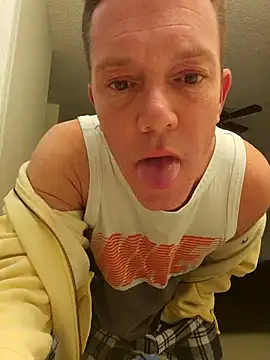 Snapshot of Bigtater1999 chatting on 11/20/25, 12:00 Bigtater1999 online show from 11/20/25, 12:00