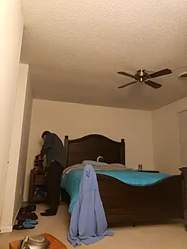 Snapshot of Bigtater1999 chatting on 11/24/25, 11:05 Bigtater1999 online show from 11/24/25, 11:05