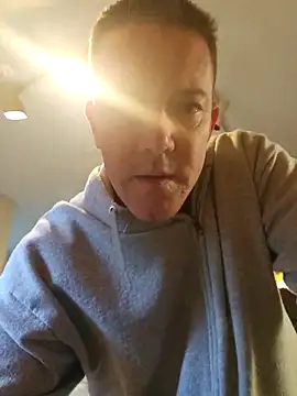 Snapshot of Bigtater1999 chatting on 11/01/25, 09:19 Bigtater1999 online show from 11/01/25, 09:19