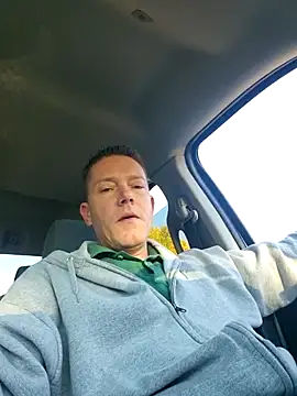 Snapshot of Bigtater1999 chatting on 11/06/25, 12:42 Bigtater1999 online show from 11/06/25, 12:42