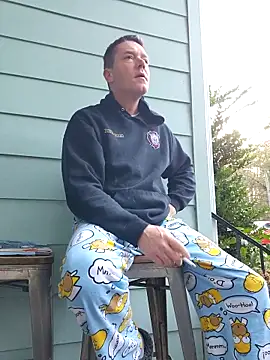 Snapshot of Bigtater1999 chatting on 11/16/25, 01:16 Bigtater1999 online show from 11/16/25, 01:16