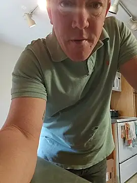 Bigtater1999 online show from 04/11/26, 09:18