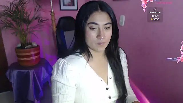 bunnyemilyrose36 online show from 12/03/25, 03:00