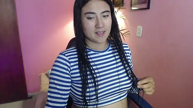 bunnyemilyrose36 online show from 01/13/26, 08:02