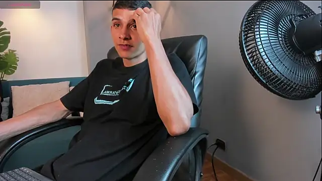 Aaron Scoot online show from 12/18/24, 11:30