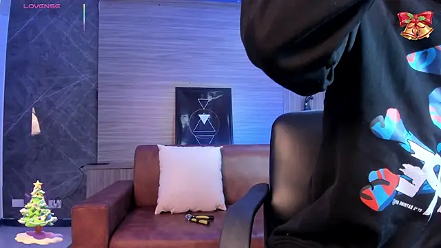 Aaron Scoot online show from 12/17/25, 11:37