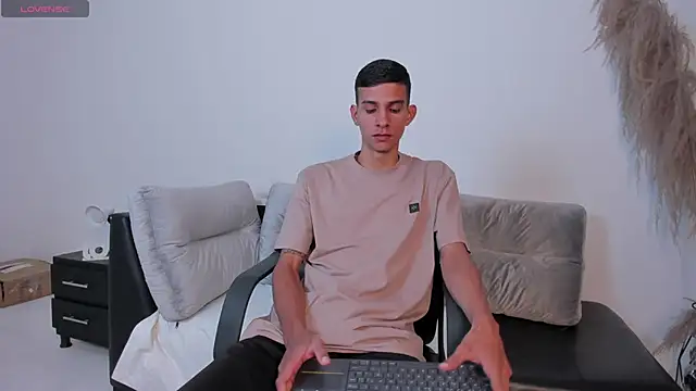 Aaron Scoot online show from 01/09/26, 11:06