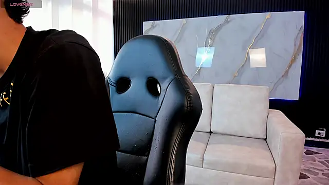 Aaron Scoot online show from 03/09/26, 08:34