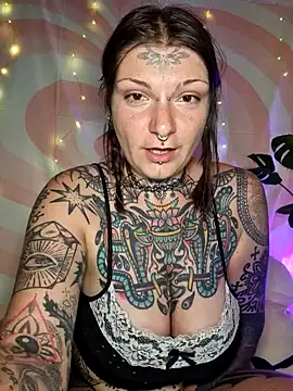 lizzardqueeen online show from 03/07/26, 05:03