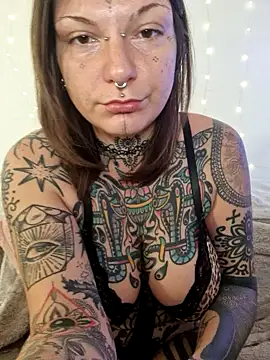 lizzardqueeen online show from 02/21/26, 07:54