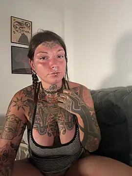lizzardqueeen online show from 06/21/26, 08:47