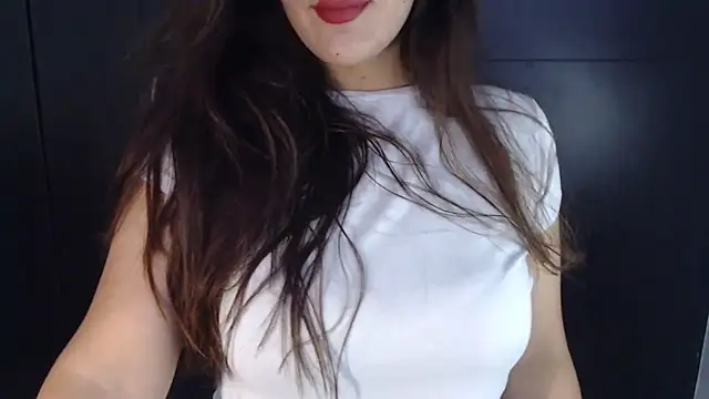 Snapshot of AdharaLujan chatting on 02/16/26, 01:32 AdharaLujan online show from 02/16/26, 01:32