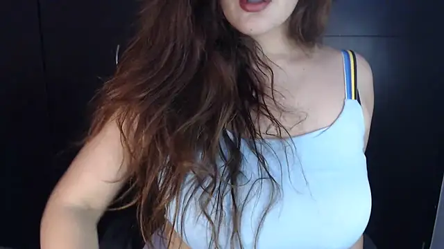 AdharaLujan online show from 02/04/25, 03:36