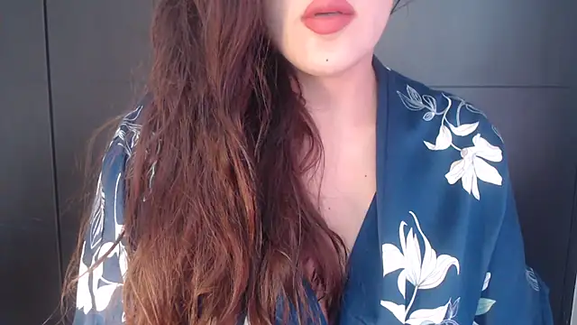 AdharaLujan online show from 04/07/26, 02:19