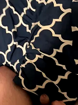 Snapshot of aunny7964 chatting on 12/05/24, 05:43 aunny7964 online show from 12/05/24, 05:43