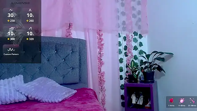 Snapshot of Zara47sweet chatting on 07/09/26, 02:12 Zara47sweet online show from 07/09/26, 02:12