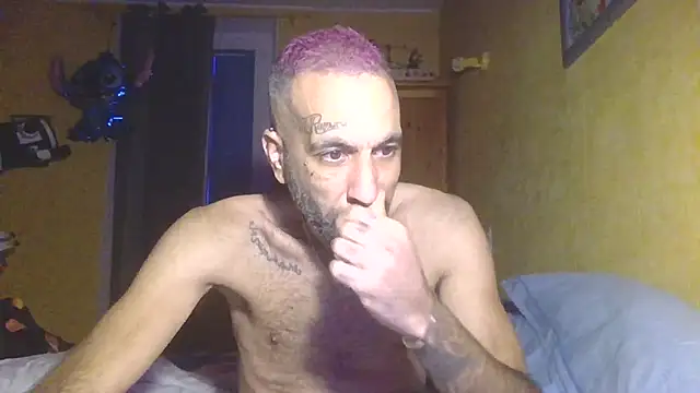 arrow13680 online show from 11/29/25, 03:45