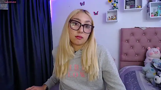 Soffy-brooks online show from 05/08/26, 03:43
